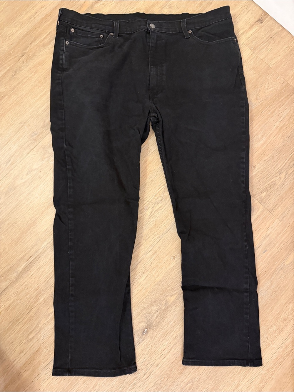 Levi's Men's Black Straight Jeans